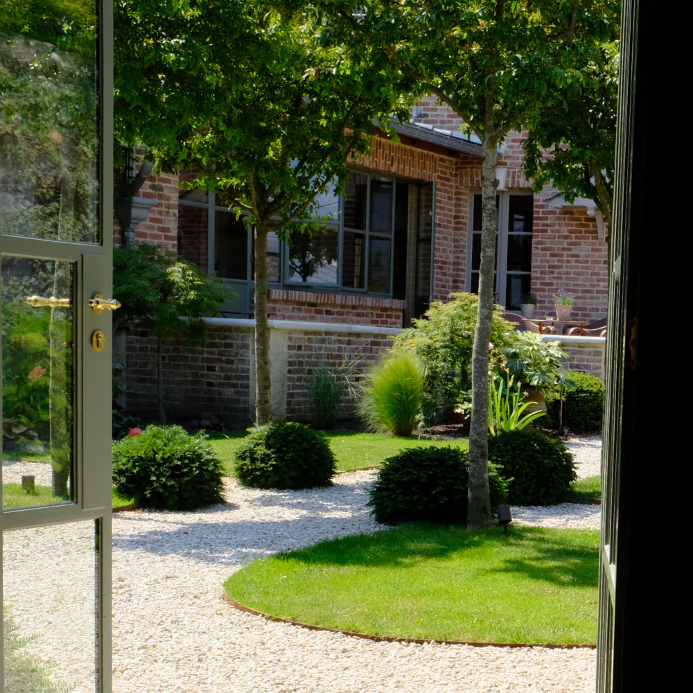 Jardin%20from%20bedroom%20OCT%2023%20portrait%201